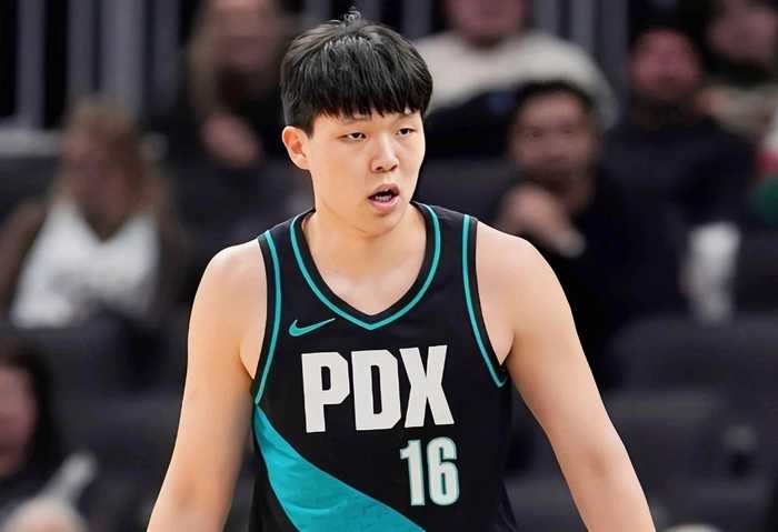 NBA中国德比:杨瀚森PK李凯尔，开拓者战爵士，期待杨瀚森出场！
